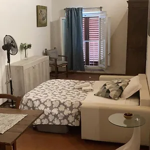 alighieri-loft.it-tuscanyhotel.com/